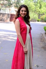 Rakul Preet Singh New Photos